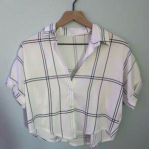 Women’s patterned button down crop top